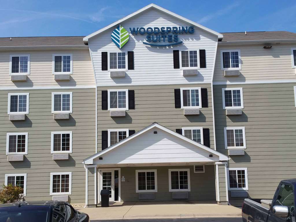 Woodspring Hotel 3*